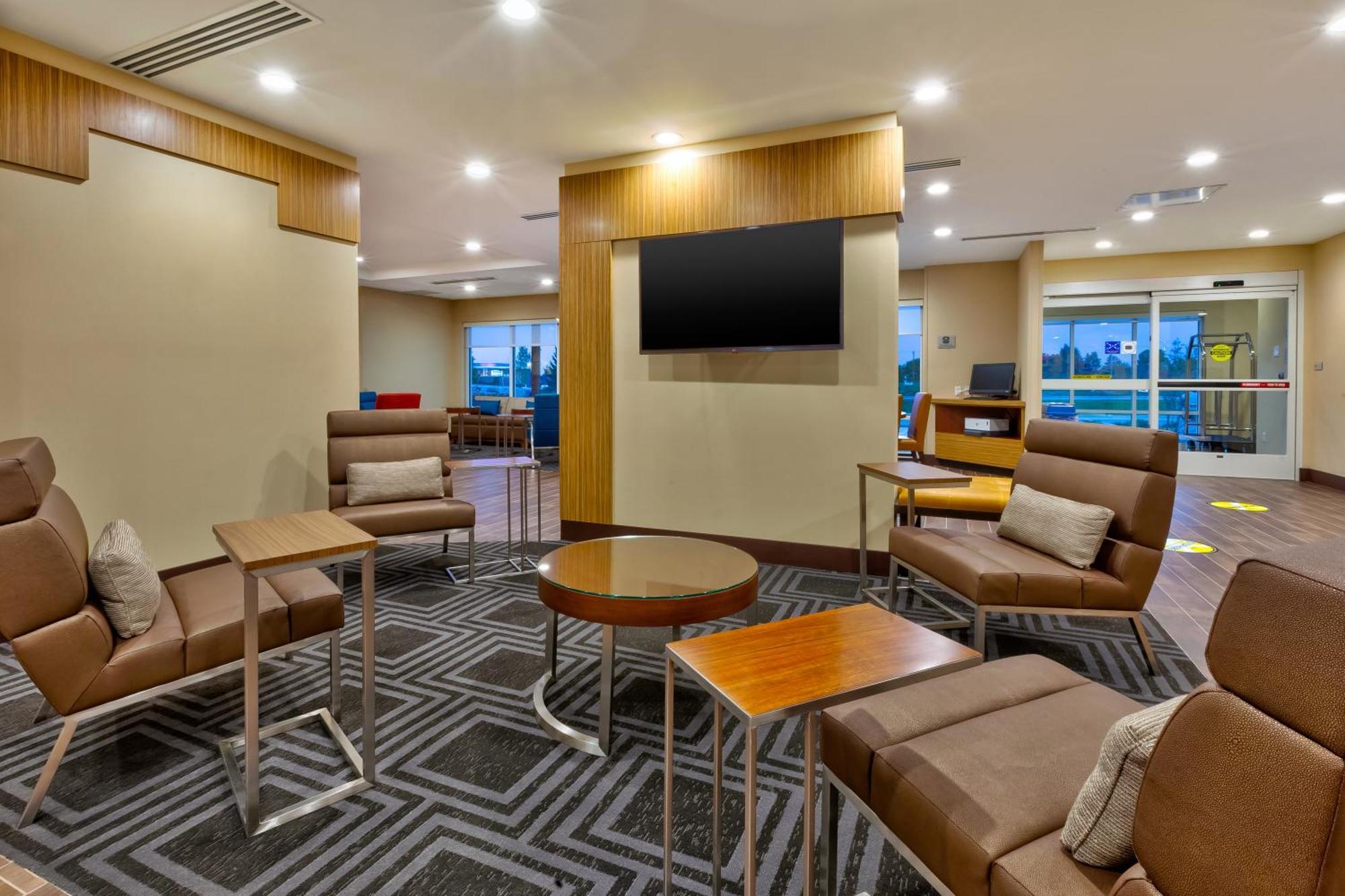 ทาวน์เพลส สวีท บาย แมริออท แกรนด์ ราพิดส์ แอร์พอร์ต เซาท์อีสต์ Hotel Cascade ภายนอก รูปภาพ